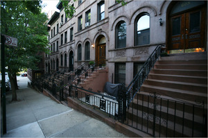 20110612_HamiltonBrownstone.jpg